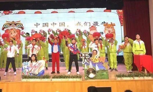 蜡笔小新兄妹春节大拜年